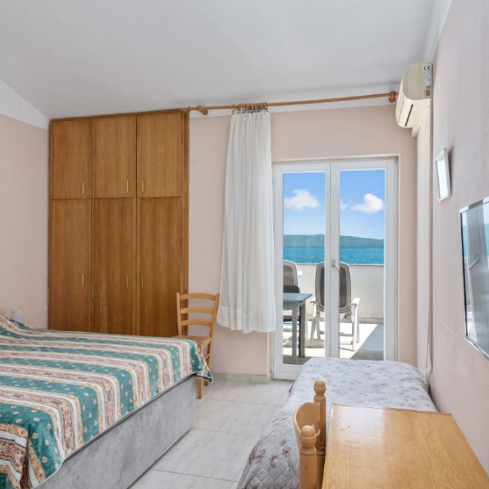 Double Room with Sea View 1